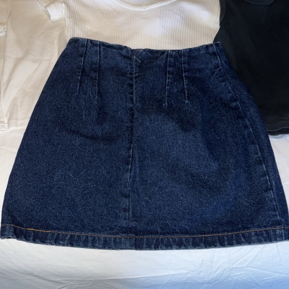 Brandy Melville/ John Galt set of clothing - Picture 7 of 12